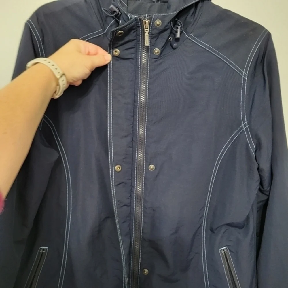Eddie Bauer Women's Outdoor Jacket Size M Navy‎ Blue Hooded Hiking Rain Coat